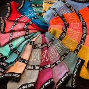 BRAND NEW 5 PAIRS VS SOCKS